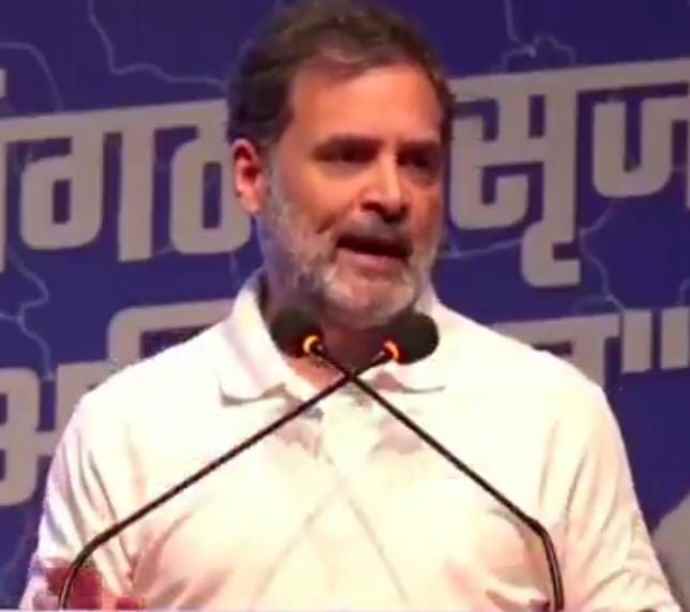 राहुल बोले - ट्रम्प के फोन पर नरेंद्र तुरंत सरेंडर हो गए : कहा - BJP-RSS वालों पर थोड़ा सा भी दबाव डालो, डरकर भाग जाते है ,  सीएम यादव ने राहुल गांधी पर कसा तंज