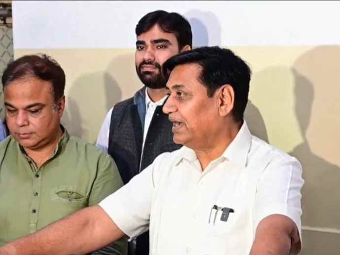 वीडियो न्यूज़ : LPG किल्लत पर डोटासरा का केंद्र पर हमला : कांग्रेस का 1 अप्रैल से "संगठन बढ़ाओ, लोकतंत्र बचाओ अभियान: होगा शुरू, 27 मार्च को कांग्रेस का प्रदर्शन