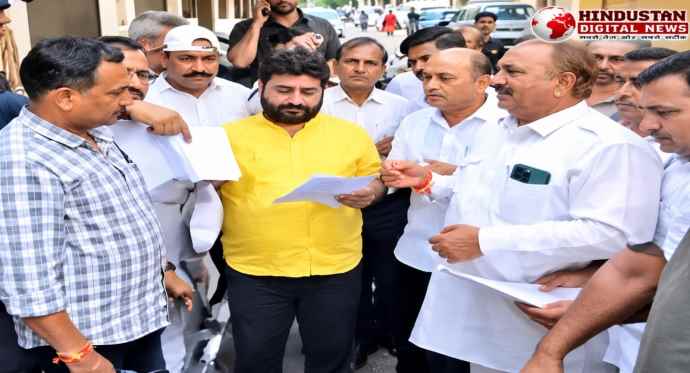 निकाय चुनाव में टिकट बंटवारे को लेकर घमासान : टिकट न मिलने से नाराज 70 बीजेपी पदाधिकारियों ने दिया सामूहिक इस्तीफा, भेदभाव का लगाया आरोप