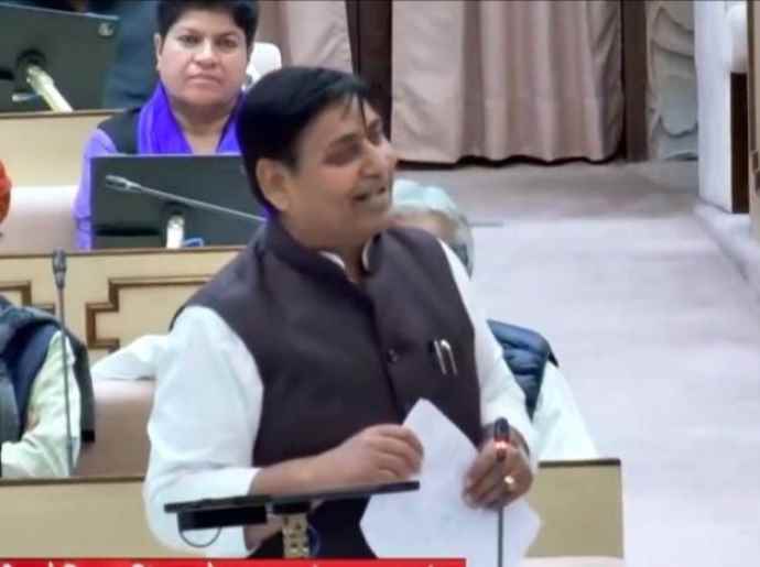 वीडियो न्यूज़ : विधानसभा में डोटासरा बोले -आपकी सरकार गिर जाएगी : विधानसभा में पहली बार पीसीसी चीफ डोटासरा रुद्र रूप दिखा, भाजपा पर चुन चुन कर बोले हमले