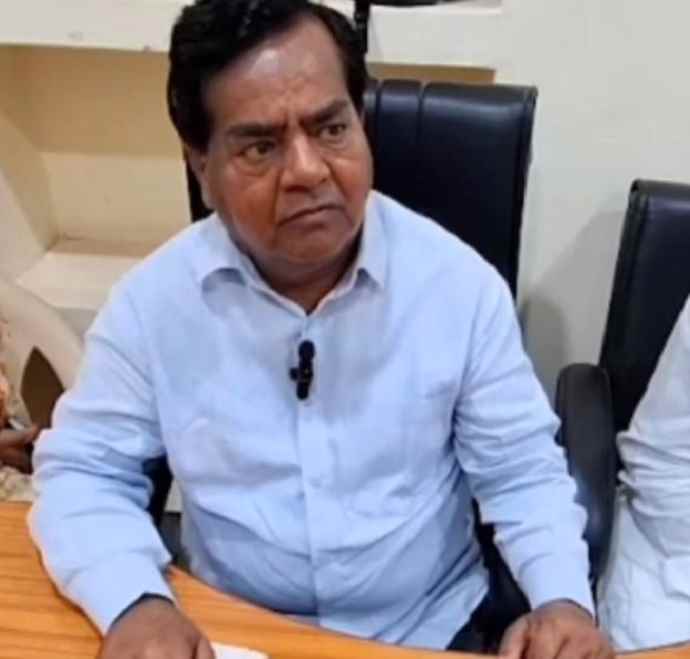 वीडियो न्यूज़ : कांग्रेस प्रभारी का नागौर सांसद पर बड़ा तंज : नागौर कांग्रेस प्रभारी रमेश खंडेलवाल ने बेनीवाल को बताया ढोंगी, कहा - RLP का कोई जनाधार नही