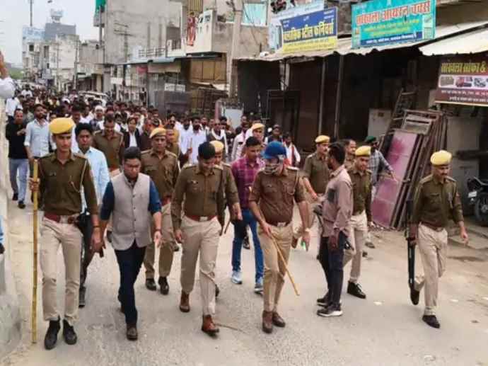 बिजयनगर रेप-ब्लैकमेल कांड : फरार कैफे संचालक अरेस्ट, आरोपियों को फांसी की मांग को लेकर किशनगढ़ बंद