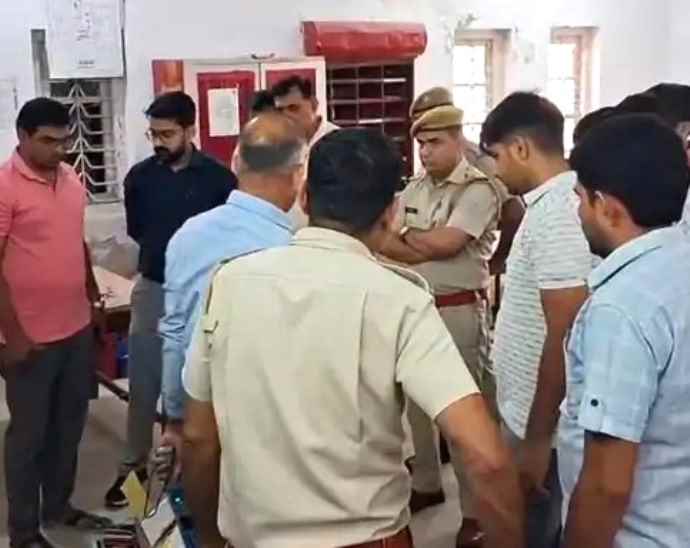 चूरू पासपोर्ट सेवा केंद्र को बम से उड़ाने की धमकी : ई-मेल के जरिए मिली धमकी, 23 दिनों में तीसरी बार मिली धमकी, प्रशासन अलर्ट