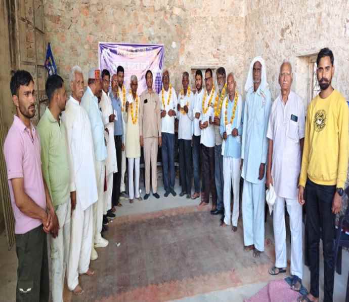 बसपा पदाधिकारियों को सौंपी जिम्मेदारी : नीमकाथाना में बहुजन समाज पार्टी का समीक्षा और कैडर कैम्प आयोजित, युवाओं को मिलेगा मौका