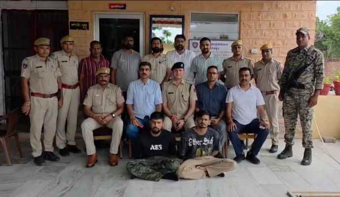 AGTF ने दो शार्प शूटरों को दबोचा : टीम शूटरों का नेपाल से ही कर रही थी पीछा; पंजाब में 5-5 लाख रुपए का इनाम घोषित