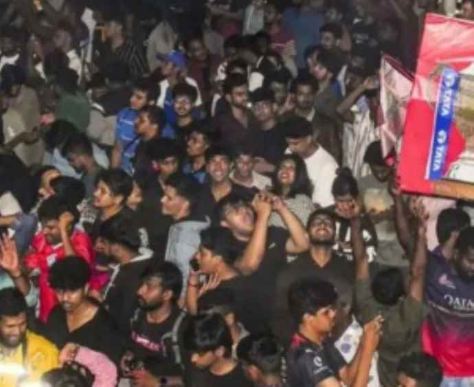RCB की जीत पर मची भगदड़: 11 की मौत, 33 घायल : कर्नाटक सरकार ने किया मुआवजे का ऐलान , सीएम बोले - हम तैयार नही थे , पीएम ने शोक व्यक्त किया