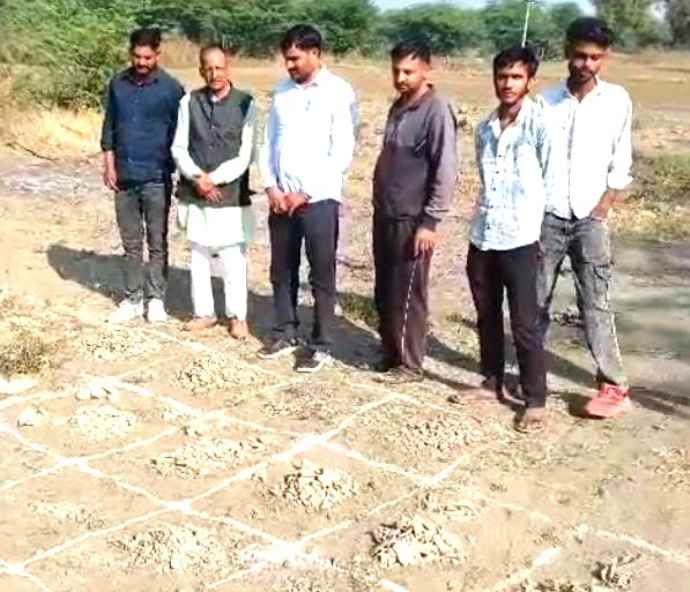 वीडियो लाइव : खेतड़ी में 4500 साल पुरानी सभ्यता में मिली प्राचीन बस्ती : बांसियाल के उत्खनन में तांबे की रिंग, आभूषण आदि मिले, शोधकर्ता बता रहे नीमकाथाना की गणेश्वर सभ्यता का विस्तार