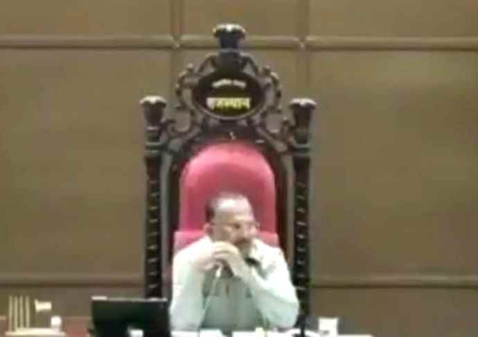 वीडियो न्यूज़ : उद्घाटन - शिलान्यास पट्टिका पर निर्वाचित जनप्रतिनिधि का नाम : उपनेता प्रतिपक्ष ने कहा - राजस्थान में हारे हुए बीजेपी के नेता उद्घाटन और शिलान्यास कर रहे