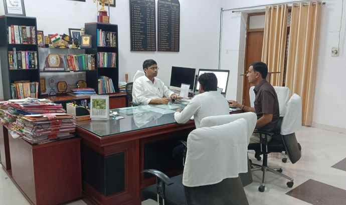 ओबीसी सर्वे कार्य की समीक्षा : जिला कलेक्टर ने  वीडियो कॉन्फ्रेंसिंग के माध्यम ली बैठक, ओबीसी सर्वे कार्य की समीक्षा की
