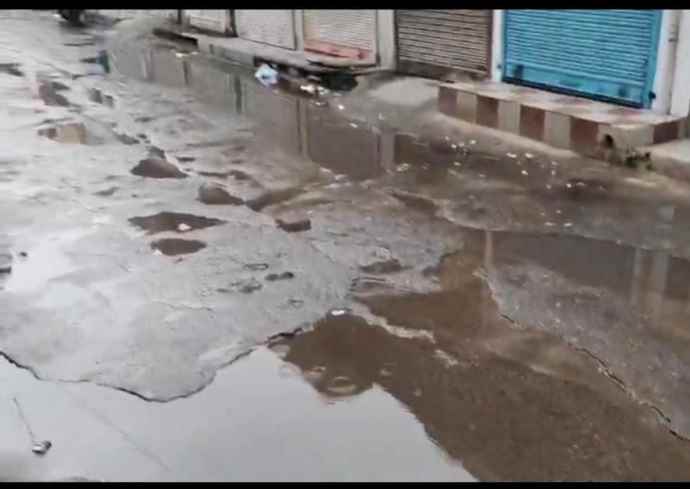 वीडियो न्यूज़ : नीमकाथाना में अचानक बदला मौसम : बारिश के साथ गिरे ओले, किसानों की बढ़ी चिंता, तापमान में भी आई गिरावट