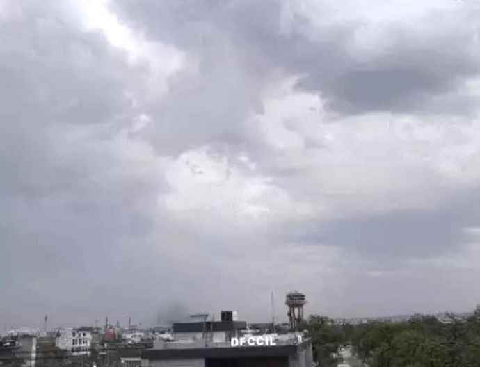 राजस्थान में मौसम ने ली एक बार फिर करवट : सीकर, कोटपुतली और श्रीगंगानगर सहीत कई जिलों में बारिश, तापमान में आई गिरावट, 24 मई से गर्मी फिर होगी तेज