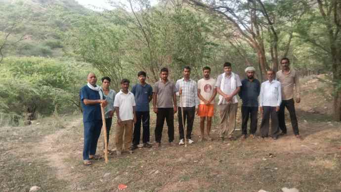 नीमकाथाना में 33 दिन बाद भी मासूम का सुराग नहीं : प्रतिनिधि मंडल ने जयपुर रेंज आईजी से मिलकर सर्च अभियान में एक्सपर्ट लगाने की मांग की