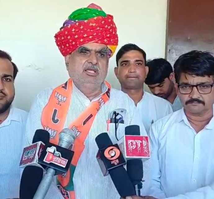 वीडियो न्यूज़ : राजस्थान में जनवरी 2026 में निकाय चुनाव : मंत्री खर्रा के सिंघाना पहुंचने पर भाजपा कार्यकर्ताओं ने किया स्वागत, खर्रा बोले - तैयारियां पूरी, जनवरी में चुनाव की संभावना