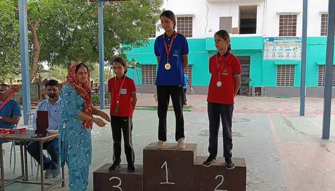 वीडियो न्यूज : नीमकाथाना में जिला स्तरीय प्रतियोगिता :  SMP स्कूल में जिला स्तरीय तीरंदाजी प्रतियोगिता का आयोजन, राज्य स्तरीय खिलाड़ियों के लिए पुरस्कारों की घोषणा