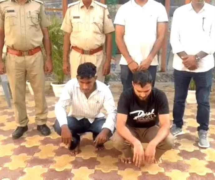 मारपीट और किडनैपिंग के आरोपी गिरफ्तार : 20 बदमाशों ने दिनदहाड़े मारपीट और किडनैपिंग की वारदात को दिया था अंजाम, दो आरोपी पहले ही गिरफ्तार