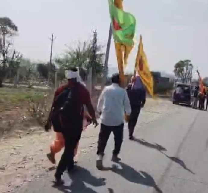 वीडियो न्यूज़ : बाबा श्याम के भक्तों में आस्था और उत्साह : बाबा श्याम के फाल्गुनी लक्खी मेले में नीमकाथाना से होकर उमड़ रहा श्रद्धालुओं का कारवां, जगह जगह लगे पांडाल