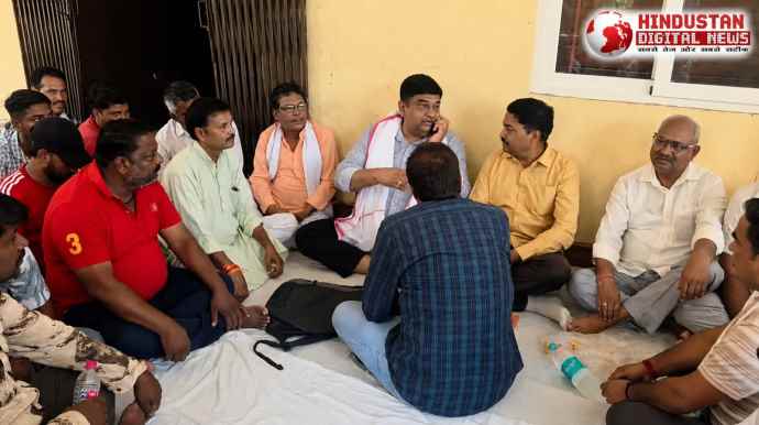 वीडियो न्यूज : वन मंत्री कलेक्टर के खिलाफ धरने पर बैठे : मंत्री संजय शर्मा बोले - कलेक्टर ने हरामखोरी कर रखी है , डोटासरा बोले -लूटकर खाने एवं मानमानी के गंभीर आरोप