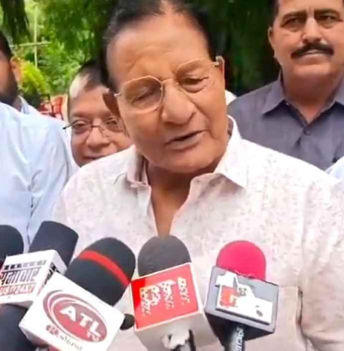 वीडियो न्यूज़ : धारीवाल बोले - महिला सुरक्षा तो आपने 8 महीने में देख ली होगी : कांग्रेस नेता धारीवाल बोले-मैं अब भी कहता हूं, राजस्थान मर्दों का प्रदेश, कहा बीजेपी के पास न कोई विजन नहीं है और न कोई प्लान