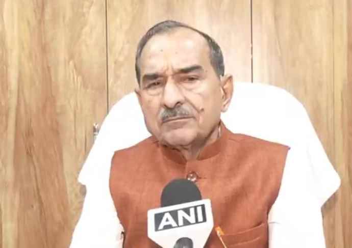 वीडियो न्यूज़ : सब इंस्पेक्टर भर्ती परीक्षा 2021 होगी दुबारा : BJP अध्यक्ष का गहलोत पर आरोप , बोले - सरकार और  RPSC के पास नहीं था कोई दूसरा विकल्प