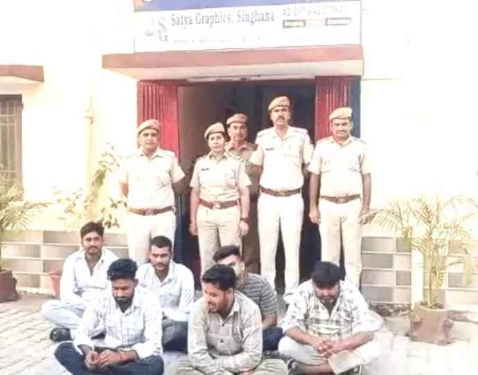 पुलिस ने झुंझुनूं में 380 स्थानों पर दी दबिश : पुलिस ने दो दिन के विशेष अभियान में 51 आरोपितों को किया गिरफ्तार, जिलेभर में 70 टीमों ने की कार्रवाई