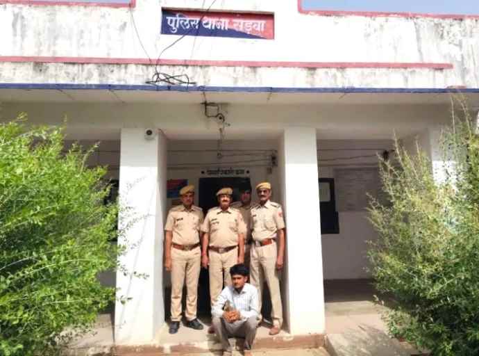 हत्या के मामले में पुलिस ने आरोपी को किया गिरफ्तार : आरोपी महिला से जबरदस्ती करने लगा, विरोध किया तो क्रिकेट बैट से मौत के घाट उतारा