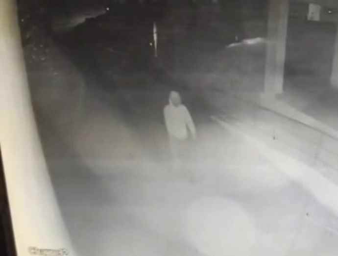 वीडियो न्यूज : नीमकाथाना में चोरों का आतंक : हसामपुर की सरकारी स्कूल में चोरी की वारदात को दिया अंजाम, हजारों का सामान ले उड़े