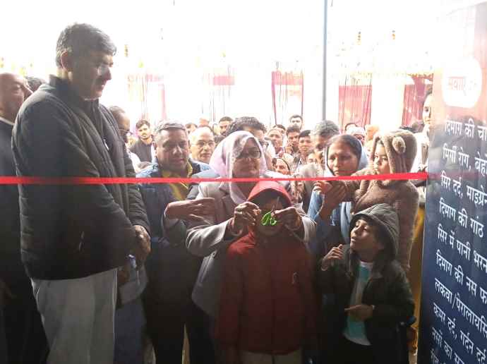 वीडियो न्यूज़ : डॉ कौशल यादव एवं डॉ नैना यादव ने पेश की मिसाल : नीमकाथाना में सुवीर न्यूरो स्पाइन & गायनिक सेंटर का डॉ कौशल यादव की मां ने फीता काटकर किया उद्घाटन