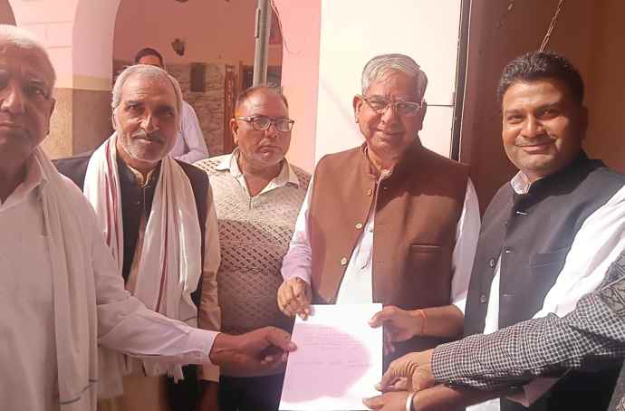 वीडियो न्यूज़ : सिरोही में गर्ल्स कॉलेज खोलने की मांग : नीमकाथाना विधायक सुरेश मोदी को सौंपा ज्ञापन, कहा - ग्राम को नगरपालिका पेराफेरी क्षेत्र से हटाया जाए