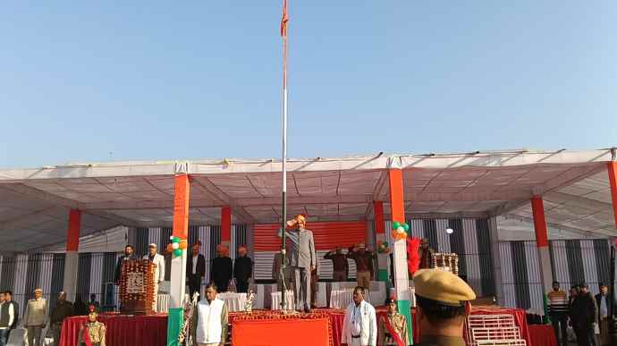 वीडियो न्यूज़ : नीमकाथाना में 77वां गणतंत्र दिवस मनाया: समारोह में उत्कृष्ट कार्य करने वाले 62 लोगों का किया सम्मान, स्टूडेंट्स ने दी सांस्कृतिक कार्यक्रमों की प्रस्तुतियां