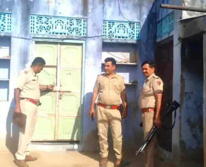 झुंझुनू पुलिस का एरिया डोमिनेशन अभियान : पुलिस की 60 टीमों ने बदमाशों के 436 ठिकानों पर दी दबिश, 123 आरोपियों को किया गिरफ्तार