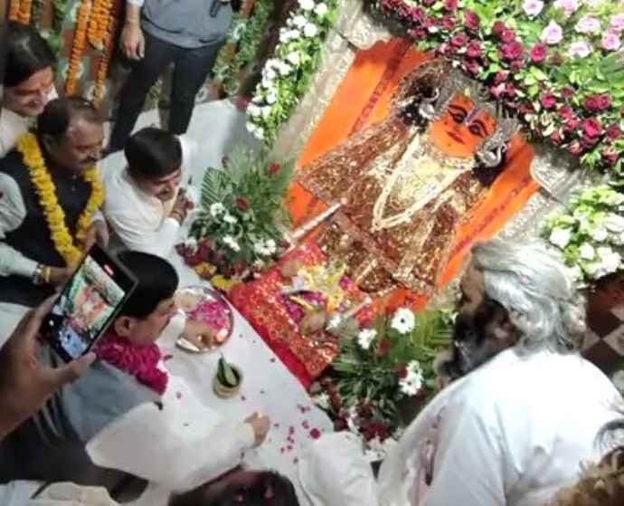 सीएम यादव ने खोला घोषणाओं का पिटारा : सीएम बोले - सोलर पंप के लिए  30 हजार देना होगा, बाकी की राशि सरकार किश्तों में चुकाएगी