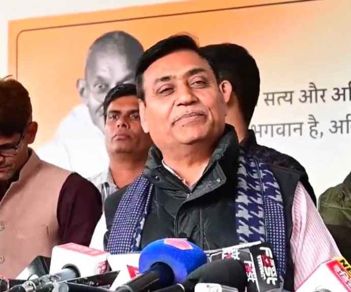 वीडियो न्यूज़ :  डिस्टर्ब एरिया बिल पर डोटासरा का पलटवार : डोटासरा ने बताया काला कानून, कहा -डिस्टर्ब एरिया बिल सरकारी गुंडागर्दी को वैधानिक अमलीजामा