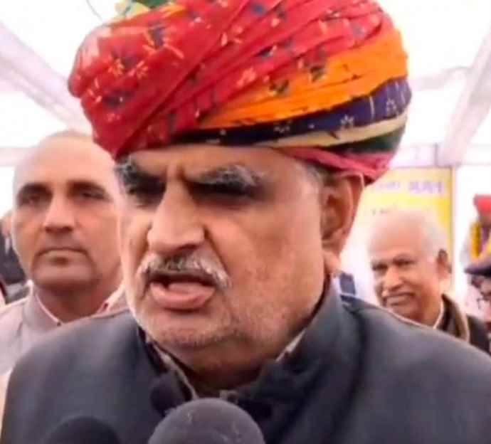 NEET पेपर लीक पर खर्रा ने मांगी माफी : झुंझुनू में UDH मंत्री खर्रा बोले- पेपर लीक की सबसे बड़ी मार मेहनती स्टूडेंट्स पर , अगले 2-3 महीने में फिर होगा एग्जाम