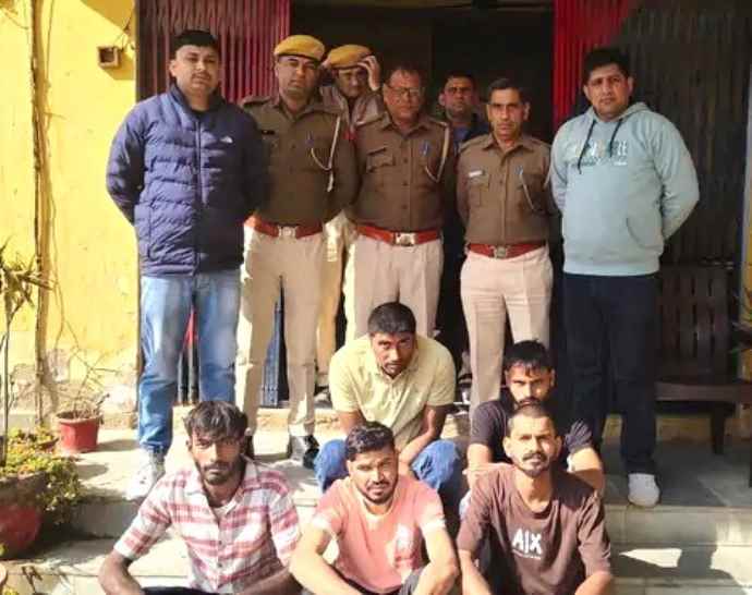 जानलेवा हमला करने वाले 5 आरोपी गिरप्तार : आरोपियों ने मैरिज गार्डन संचालक पर किया था जानलेवा हमला, गंभीर घायल का जयपुर में इलाज जारी