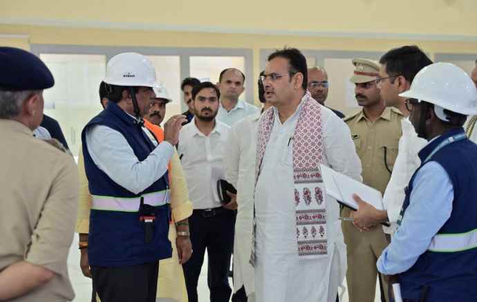सीएम ने पचपदरा रिफाइनरी का लिया जायजा : 4 जुलाई को प्रधानमंत्री नरेंद्र मोदी करेंगे शुभारंभ , सीएम ने अधिकारियों को दिए महत्वपूर्ण निर्देश