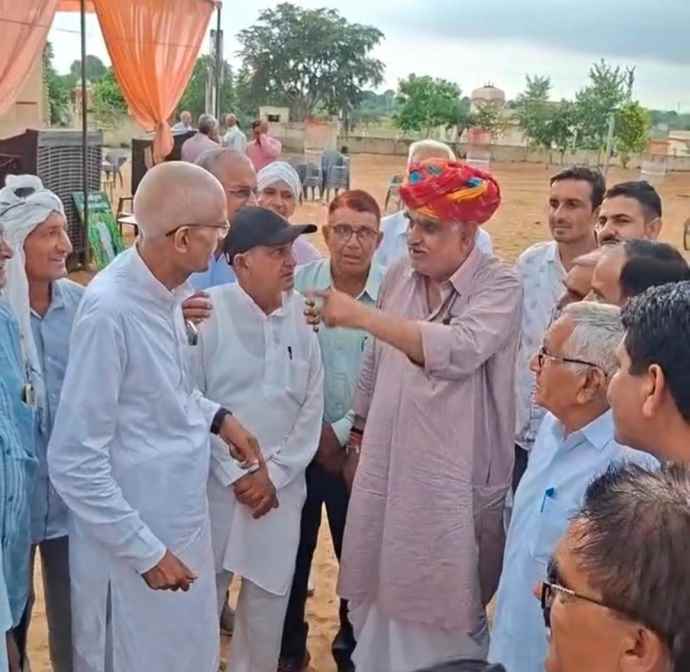 खर्रा बोले - "आड़ू जरूर छूं लेकिन आडो पटक ल्यू' : सीकर मास्टर प्लान पर UDH मंत्री ने कहा - जो चोर है , जिन्होंने लोगों के हको पर डाका डाला वही विरोध कर रहे
