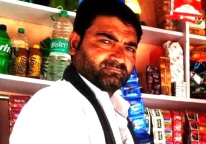 वीडियो न्यूज़ : राजस्थान में बीएलओ ने की खुदकुशी, पेड़ पर लटका मिला शव : परिजनों ने लगाए गंभीर आरोप, एसडीएम बोले- "काम के दबाव जैसी कोई बात नहीं थी।"