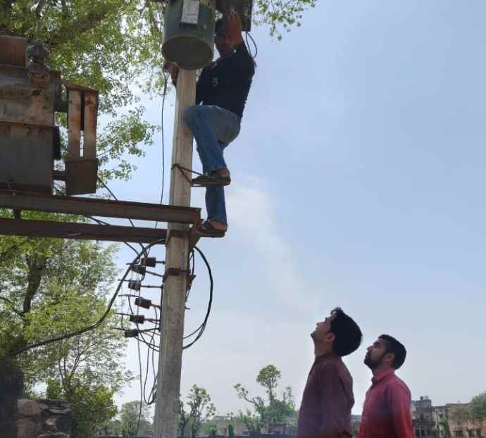बिजली बिल बकाया वालों पर भारी पड़ेगा मार्च : बिजली विभाग ने चलाया विशेष अभियान, 6 सिंगल फेस ट्यूबवेल और ग्राम पंचायत मुख्यालय का काटा कनेक्शन