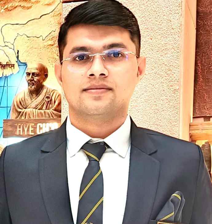 कूदन के मनोज महरिया का आईपीएस में चयन : पूर्व केन्द्रीय मंत्री महरिया ने दी बधाई , लक्ष्मणगढ़ की मोना जाखड़ ने प्राप्त की 490वीं रैंक