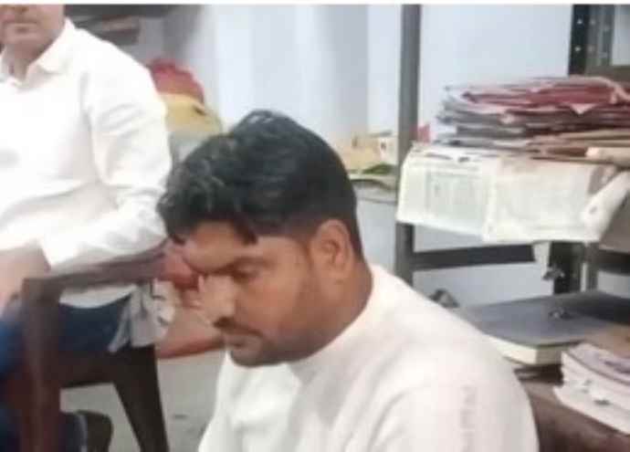 बानसूर में एसीबी की ट्रैप कार्रवाई : 15 हजार की रिश्वत लेते खोहरी हल्का पटवारी रंगे हाथ गिरफ्तार, नामांकन खोलने और रहन हटाने की एवज में मांगी थी घुस