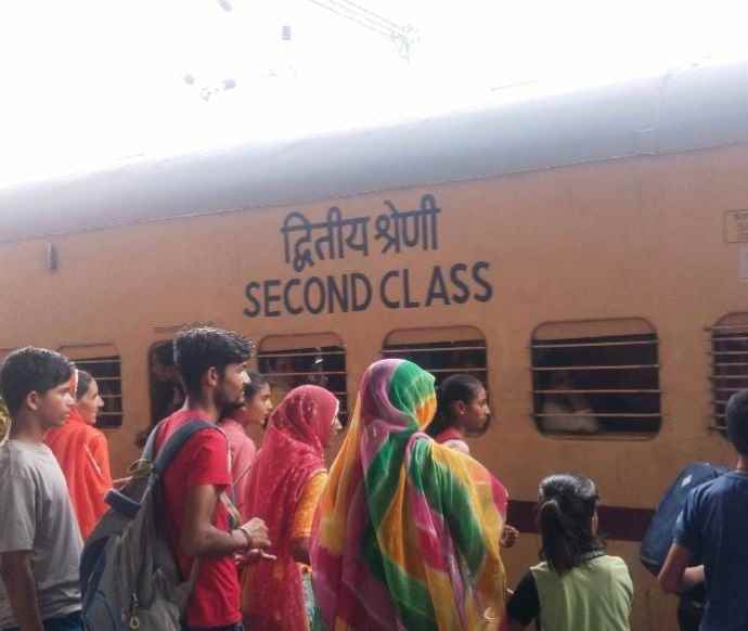 नीमकाथाना स्टेशन पर होगा ठहराव : मेंटेनेंस कार्य के चलते फुलेरा-रींगस-रेवाड़ी होकर चलेगी भुज - बरेली ट्रेन