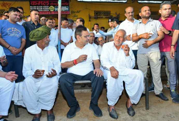 वीडियो न्यूज़ : खंडेला के जाजोद में ग्राम विकास चैपाल : मुख्यमंत्री भजनलाल शर्मा ने की खण्डेला में खेल स्टेडियम खोलने की घोषणा, कहा - शेखावाटी क्षेत्र के लिए युमना जल समझौता किया