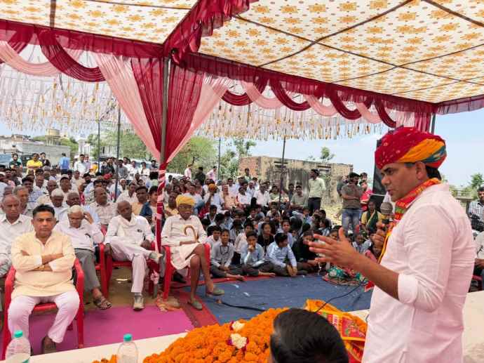 विधायक मील ने किया शिलान्यास : महात्मा गांधी राजकीय विद्यालय के 4.49 करोड़ रुपए की लागत से निर्मित होने वाले भवन का किया शिलान्यास