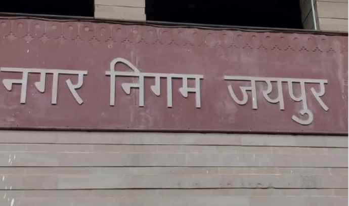 जयपुर में महापौर के लिए वोटिंग शुरू : चुनाव के दौरान कांग्रेस विधायक रफीक खान का हंगामा, पार्षदों के धरने में बैठे