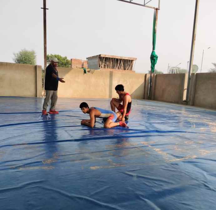 वीडियो न्यूज़ : नीमकाथाना में जिला स्तरीय कुश्ती प्रतियोगिता सम्पन्न : नेशनल प्रतियोगिता में सिल्वर विजेता हैपी चौधरी सहित सभी विजेता पहलवानों का सम्मान