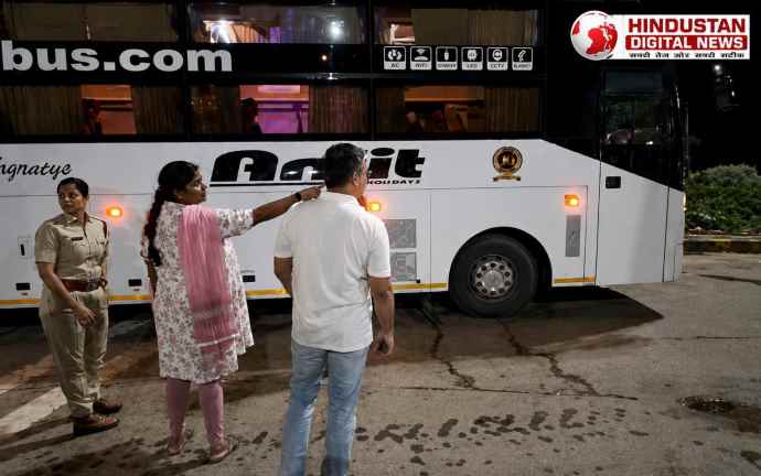 सीकर में जज ने स्लीपर बसों की चैकिंग की : 3 लग्जरी स्लीपर बसें सीज, 11 बसों पर करीब 2 लाख रुपये का जुर्माना लगाया
