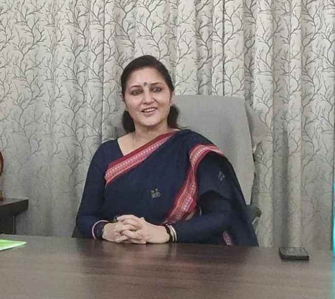वीडियो अपडेट : अभी एडीएम कार्यालय से करेंगी कार्य : नवगठित नीमकाथाना जिले की पहली जिला कलेक्टर श्रुति भारद्वाज  ने संभाला पदभार