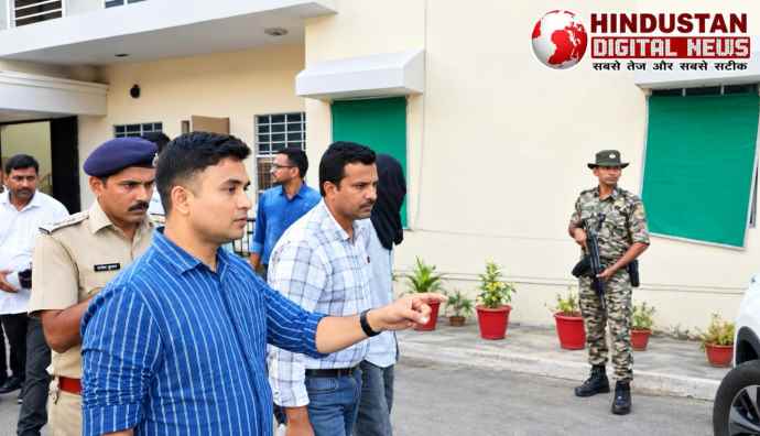 अभिनेता टाइगर श्रॉफ पर फायरिंग मामला : कोटा से गिरफ्तार लॉरेंस गैंग के शूटर्स ट्रांजिट रिमांड पर मुंबई पुलिस को सौंपे गए, और होंगे गिरफ्तार