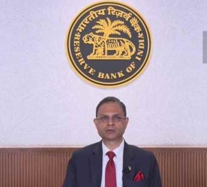 RBI ने रेपो रेट में नही किया बदलाव नहीं: RBI ने ब्याज दर 5.25% पर बरकरार रखी, लोन महंगे नहीं होंगे और आपकी EMI भी नहीं बढ़ेगी