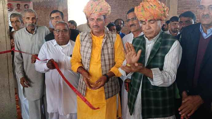 वीडियो न्यूज़ : भाजपा सरकार के दो वर्ष पूर्ण होने पर रक्तदान शिविर : सीकर भाजपा जिलाध्यक्ष का यूथ कांग्रेस पर तंज, नीमकाथाना में कहा - हमारी वजह से जिंदा होने का मिल रहा अवसर